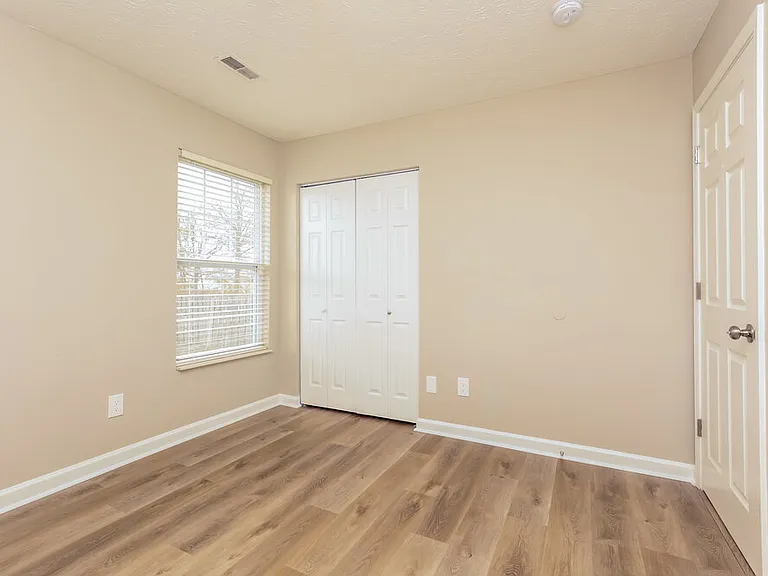 924 Grand Oak Dr — Photo 12