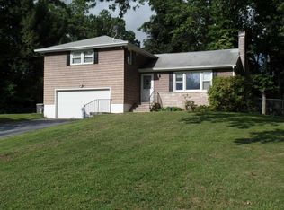 10 Cady Ln, Wappingers Falls, NY 12590