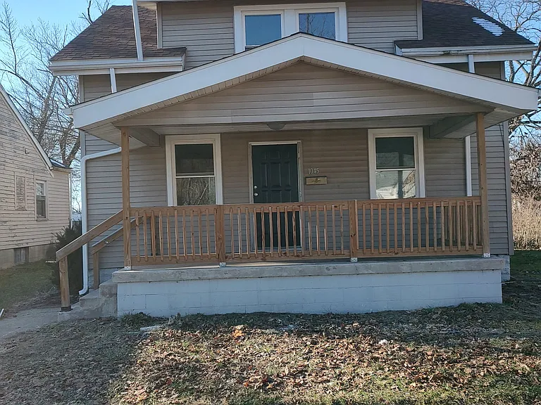 1045 Huey St — Photo 1