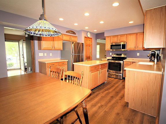 4th image of 3811 Delwood Dr