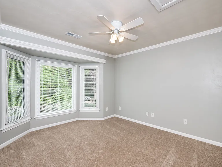 4501 Van Dyck Dr — Photo 18