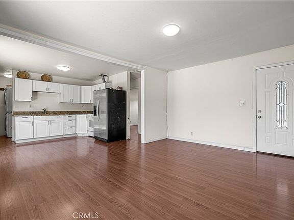 5th image of 2135 Glenroy St