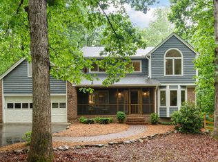 203 Mel Oaks Dr, Chapel Hill, NC 27516