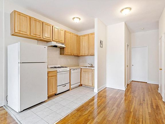 4th image of 534 E 88th St #2