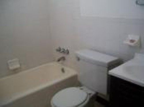 3rd image of 2212 Broadmoor Dr