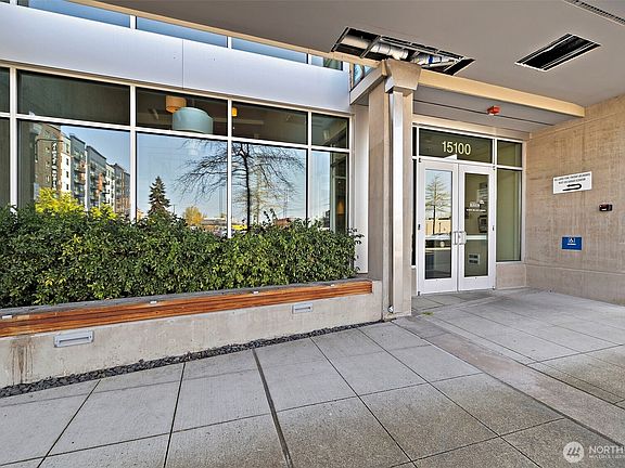 3rd image of 15100 6th Avenue SW #513