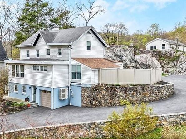 49 Spring Valley Rd