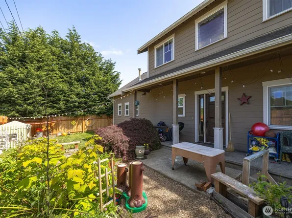 5695 Meadow View Drive, Ferndale, WA 98248