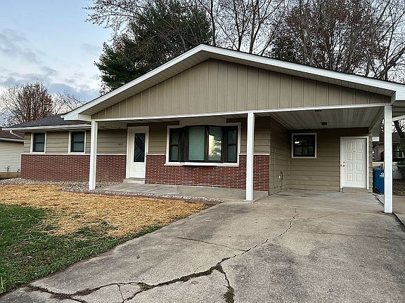 3rd image of 1403 Paradise Dr
