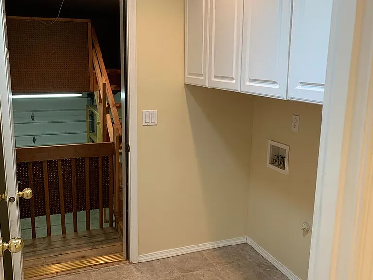 2895 Vintage Ave SE — Photo 20