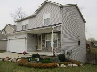 1310 Sherwood Forest Ct, Waterford, MI 48327