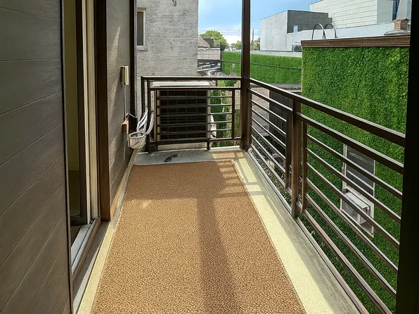 2478 East 11th Street image 15 of 16