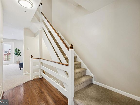 2nd image of 1203 Durham Ct