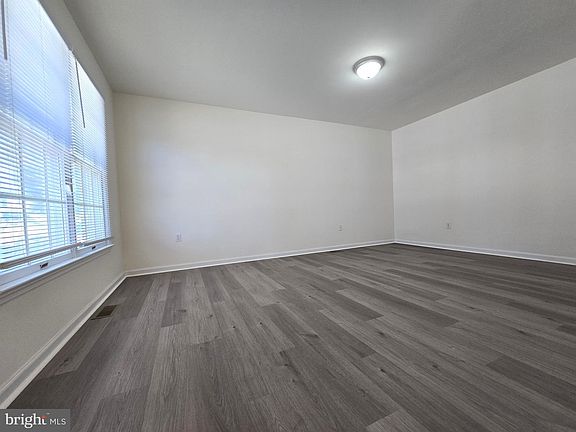 5th image of 23 Lordship Ln