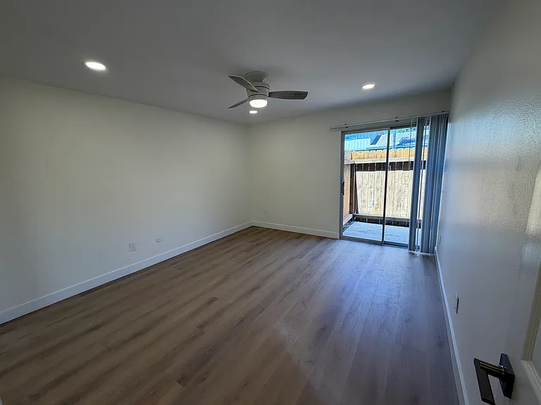 403 Requeza St #G10 — Photo 13