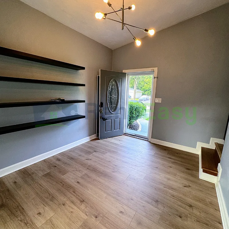 4 bed, 2.0 bath, 1472 sqft, $2,395 — Photo 3