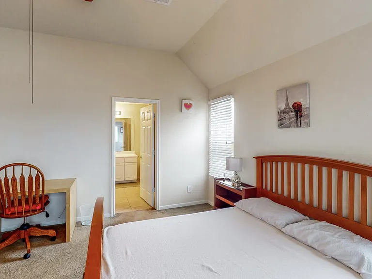16841 Greenhouse St — Photo 14