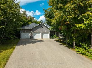 1882 Providence Ln, Severn, ON L3V0V6