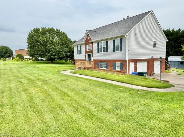 266 Sailway Rd, Winston Salem, NC 27127