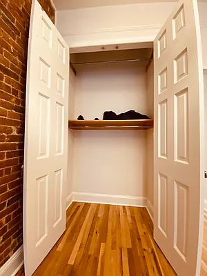 Rented by Metropolis Real Estate of Manhattan | media 21