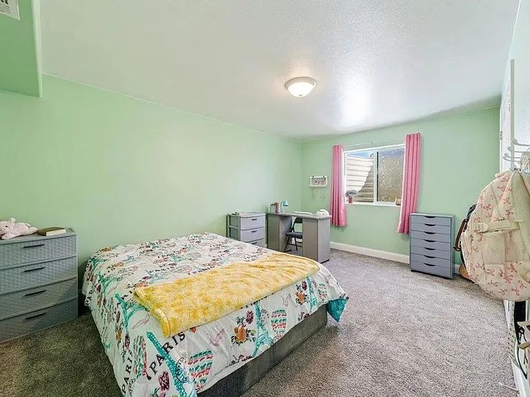 810 E Homestead Blvd — Photo 20