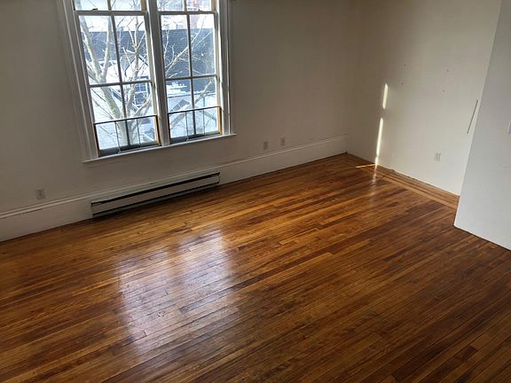 5th image of 7 Park St APT 5