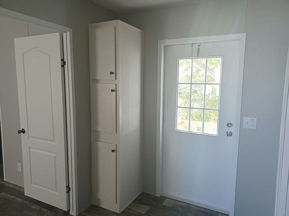 5th image of 4000 24th St N Unit 211
