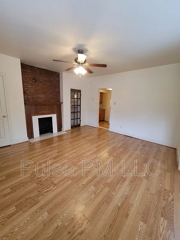 1 bed, 1.0 bath, 700 sqft, $1,100 — Photo 3