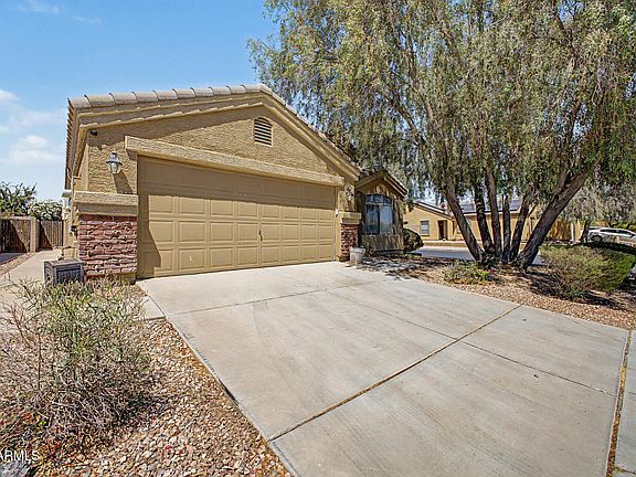 3rd image of 23948 W Hidalgo Avenue