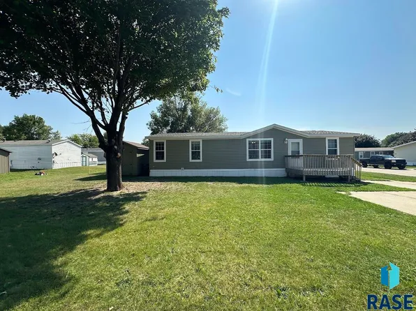 912 N Nunda Pl, Sioux Falls, SD 57107