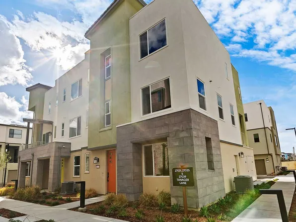 27039 Tanager Ln, Valencia, CA 91381