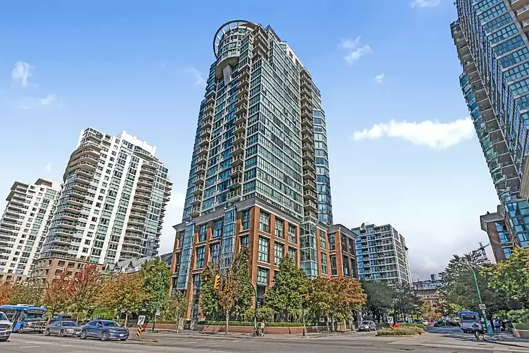 1088 Quebec St #1502