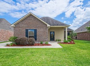40333 Crestridge Dr, Gonzales, LA 70737