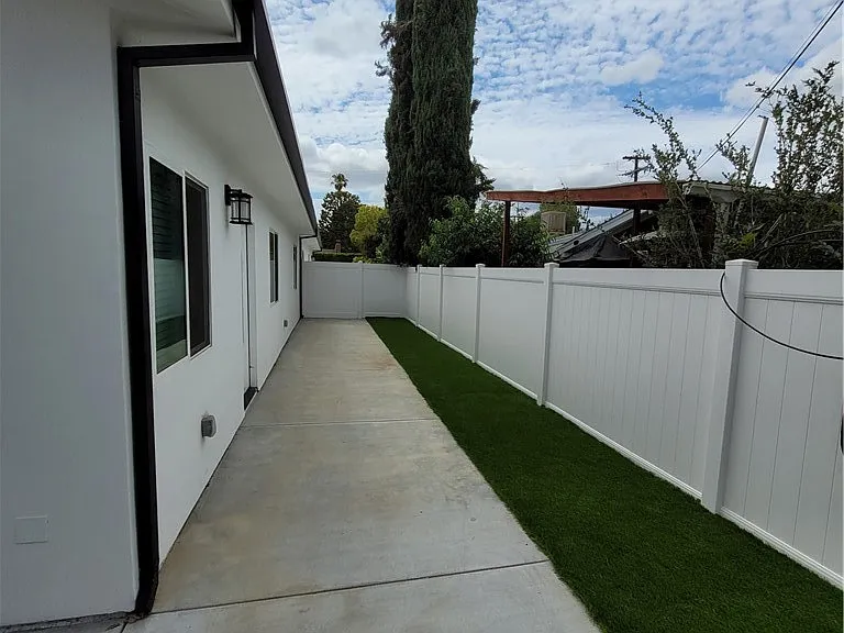 8004 Shirley Ave — Photo 4