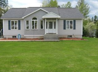38 Dean Brook Dr, Northumberland, NH 03582