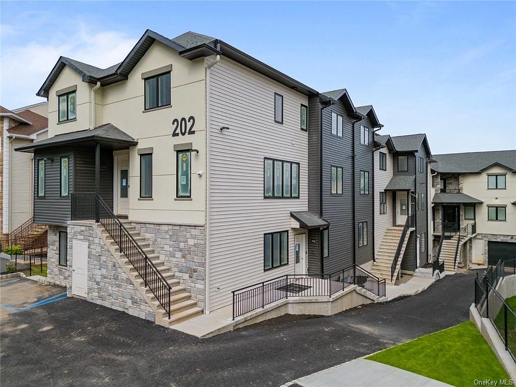 202 Blauvelt Road UNIT 214, Monsey, NY 10952 | MLS #H6309384 | Zillow