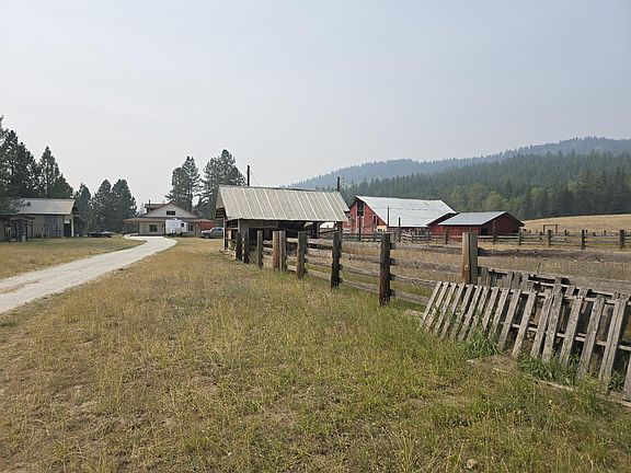 5th image of 2845A Burnt Valley Rd