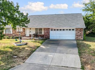 814 S Orleans Dr, Rogers, AR 72758