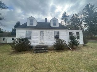 77 Chapin Rd, Hampden, MA 01036