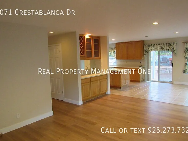 3071 Crestablanca Dr — Photo 21