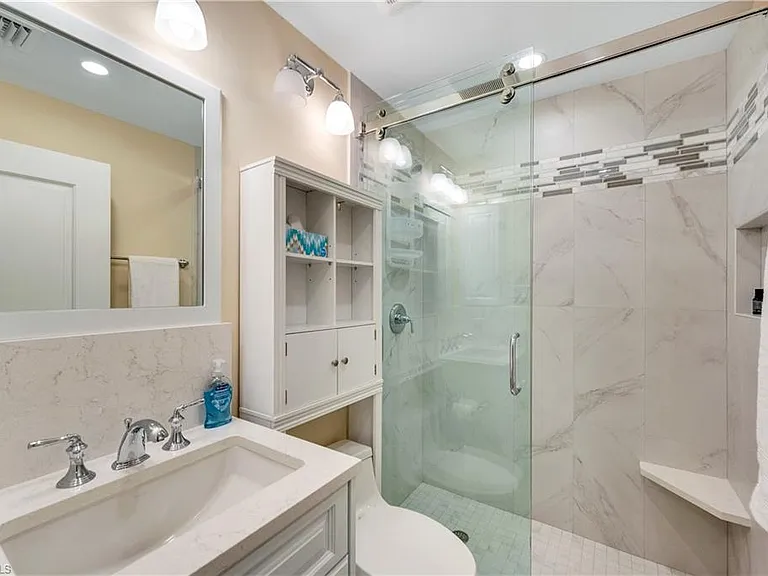 1065 Gulf Shore Blvd N #201 — Photo 13