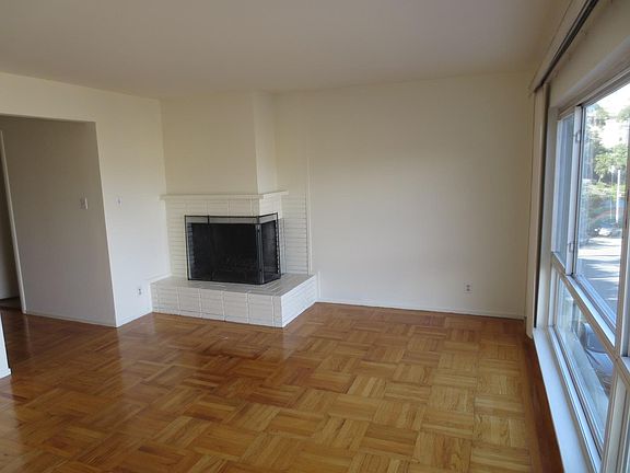 2nd image of 3250 Market St APT 2