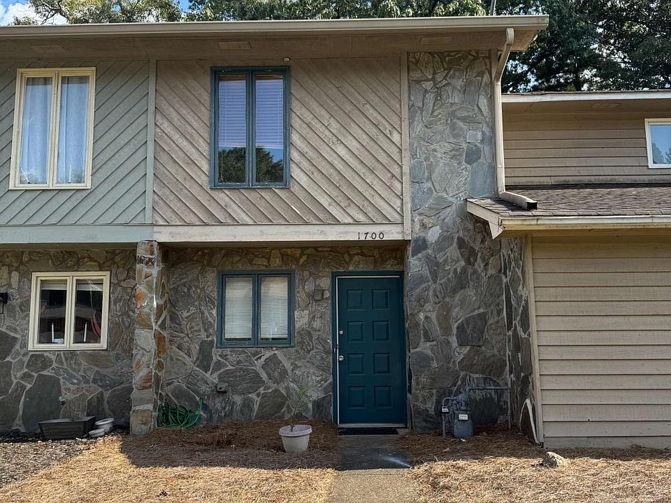 1st image of 1700 Wynndowne Trl SE #1700