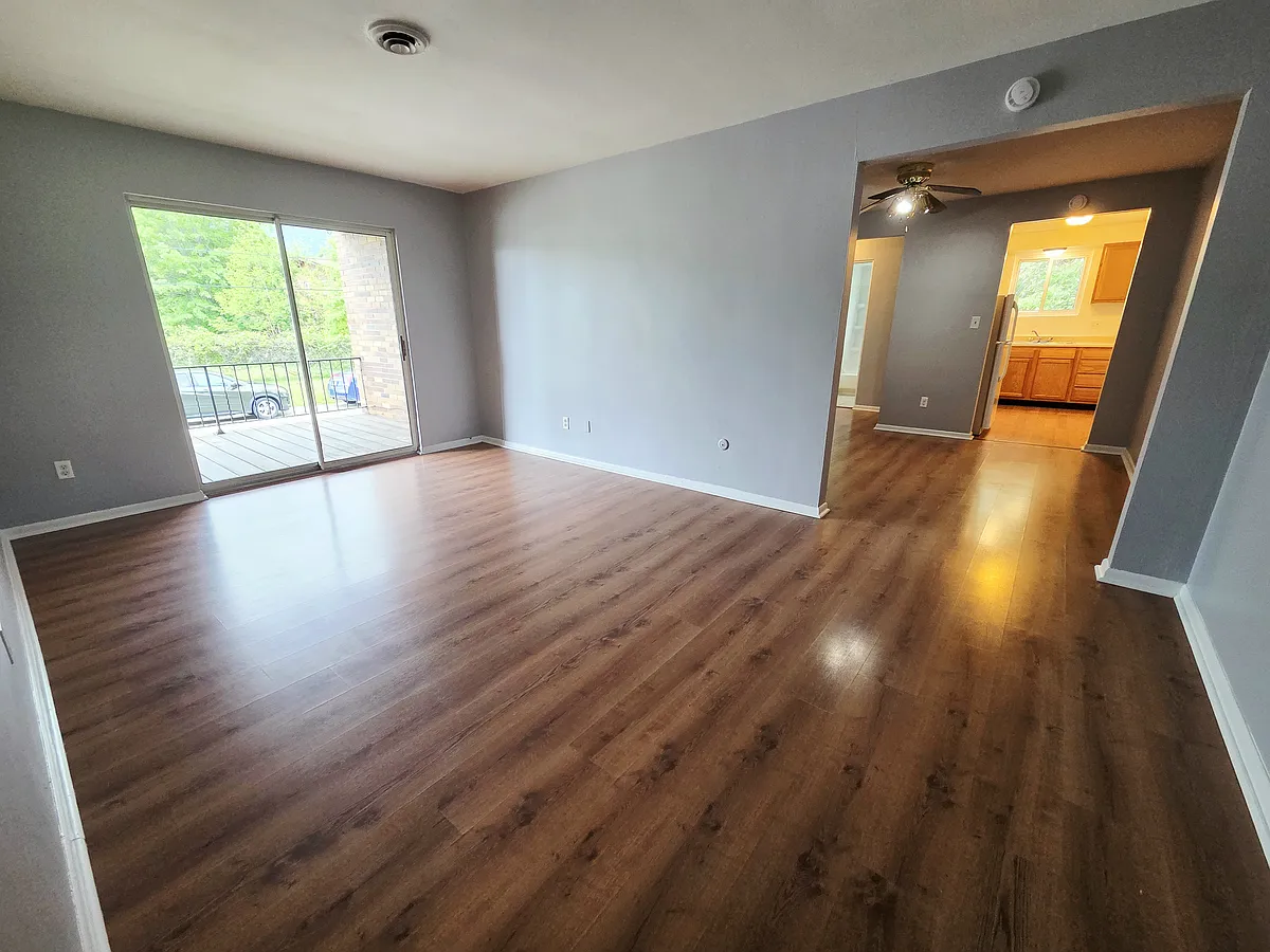 Building Photo - 610 Academy St #4