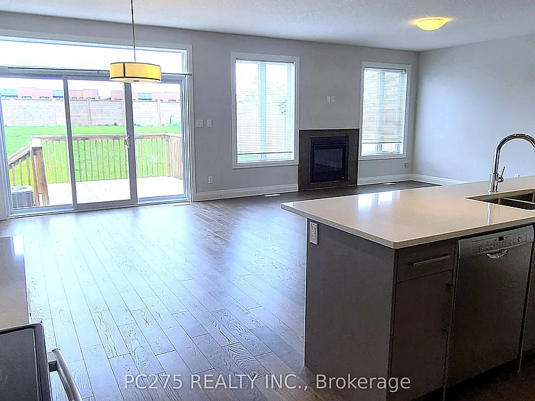 1244 Sandbar St — Photo 7