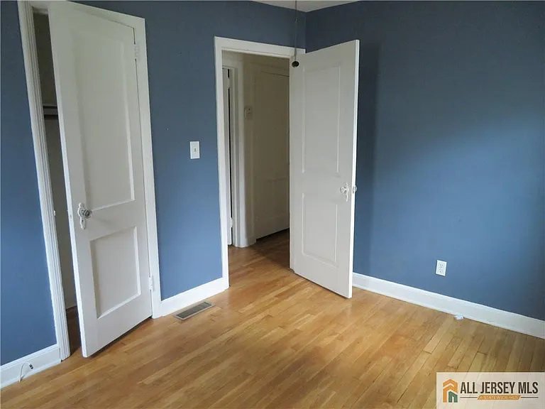 52 Avenel St — Photo 11