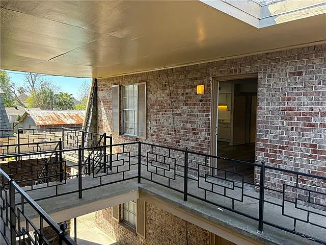 1 bed, 1.0 bath, 714 sqft, $925 — Photo 3