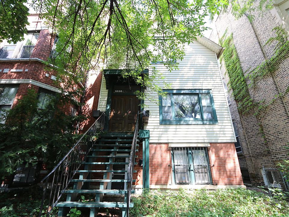 1st image of 1030 W Oakdale Ave #2