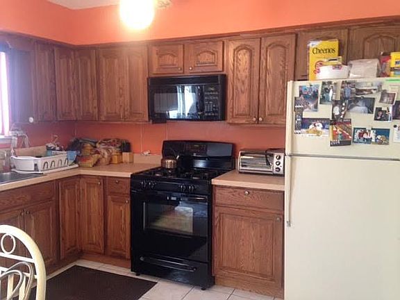 3rd image of 449 Katan Ave