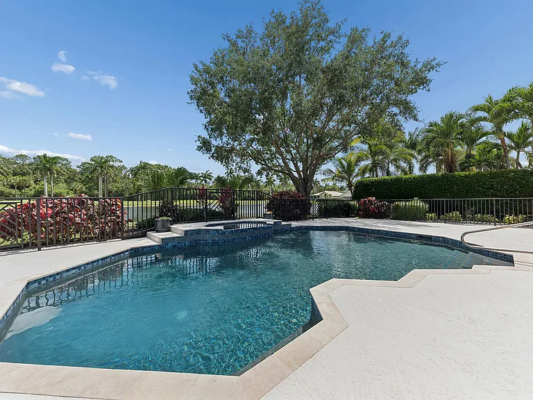 8658 Vista Greens Ct — Photo 16